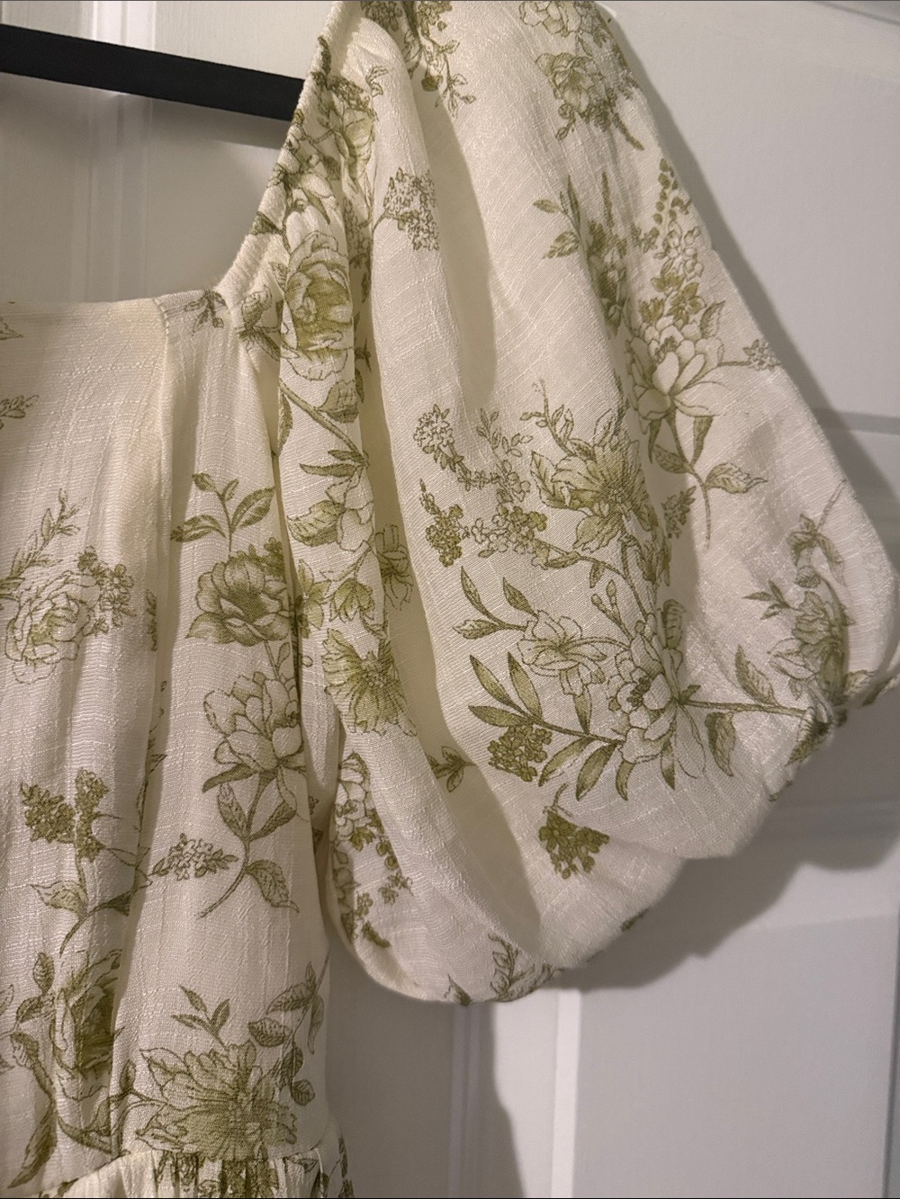 Blu Pepper Cottage Core Floral Puff-Sleeve Mini Dress - Picture 4 of 5